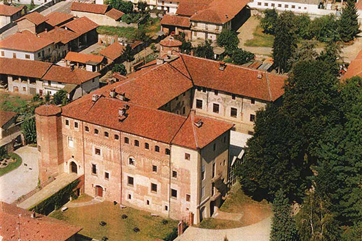 Castello di Villanova Solaro